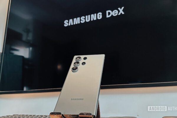 One UI 8 leak shows Android 16-inspired Samsung DeX