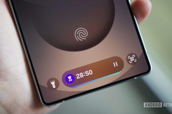 The Galaxy Watch is the perfect home for One UI 7’s Now Bar